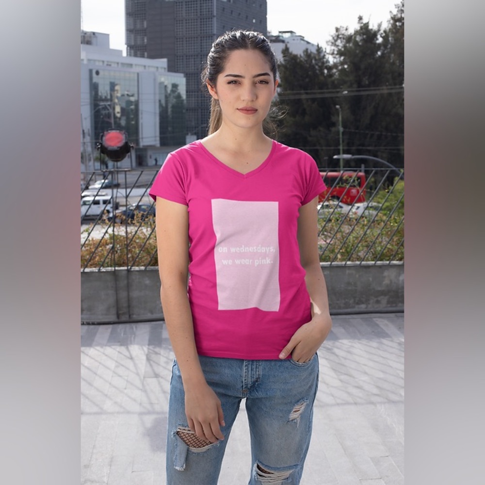 🌸 Mean Girls V Neck Short Sleeve T- Shirt